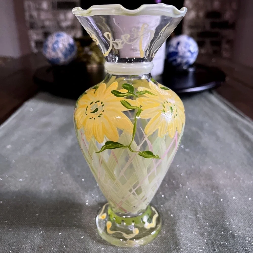 Tracy Porter Vintage Hand-Painted Glass Bud Vase~EUC